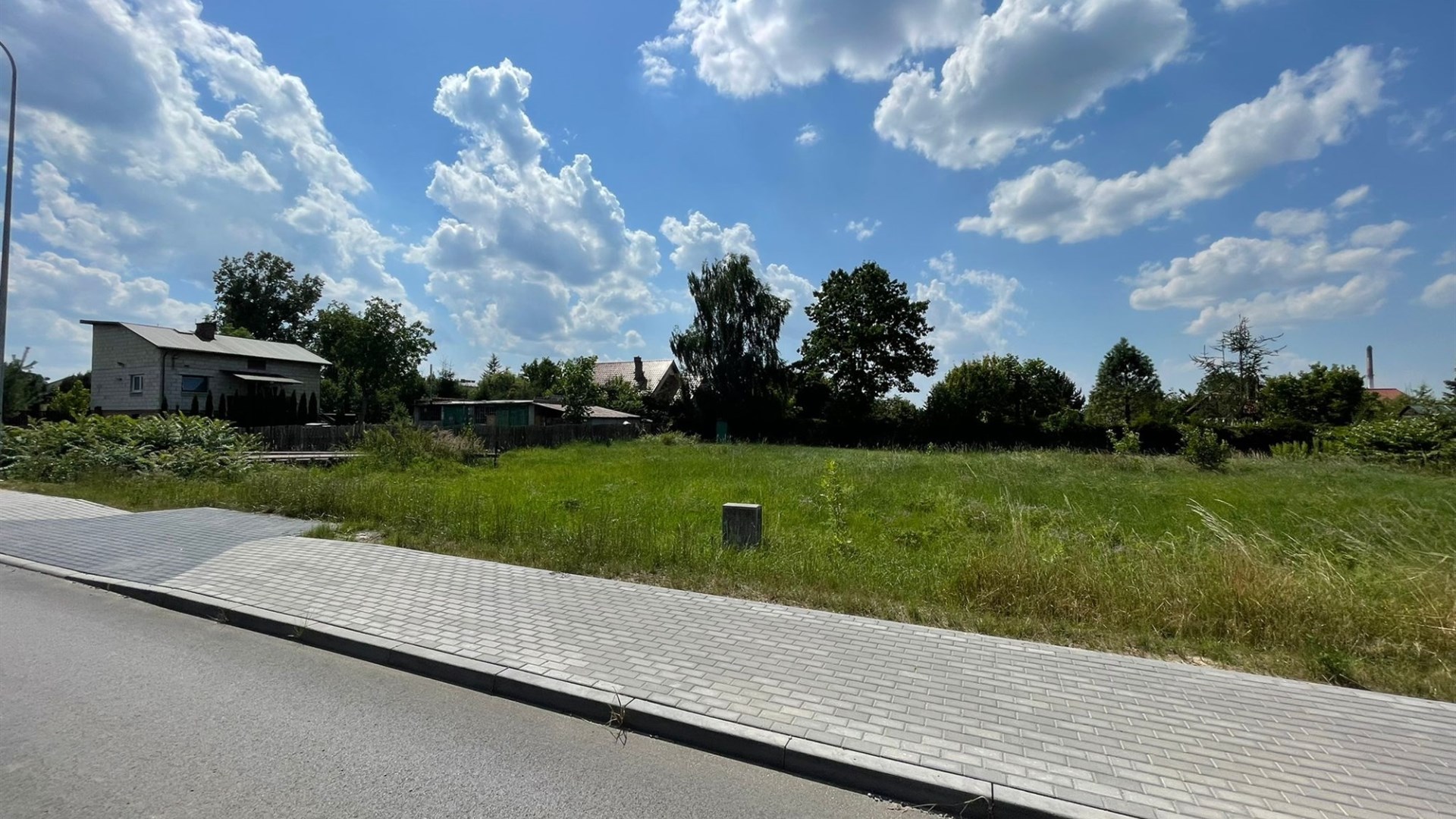 Działka na sprzedaż